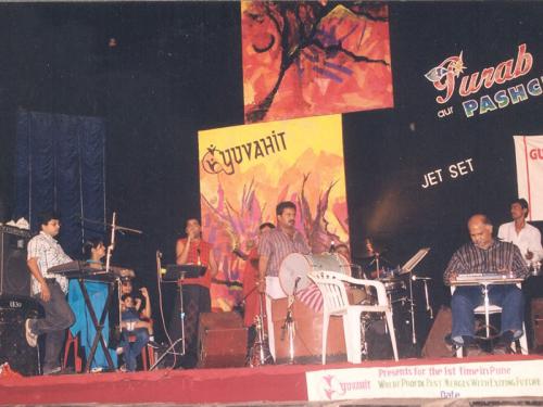 Purab Pashchim Dandiya Drum Beats